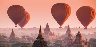 Hot_air_balloons_over_Myanmar