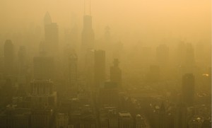 遇上坏天气的上海。减排交易管理办法旨在还大城市一片干净的天空。