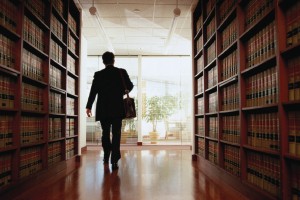 新成立的研究中心旨在进一步关注法务管理领域的研究与教育。