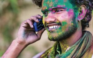 India and China mobilize on cell markets