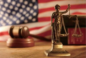 US_flag_Lady_Justice_and_gavel