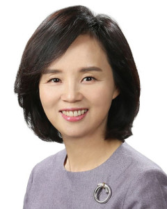 Yoon-Suk-Shin-Senior-Partner-at-Lee-International-in-Seoul