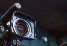 柠萌影视进军港交所募得逾4亿港元 Tencent-backed-TV-Producer-raises-HKD420m-on-HK-listing-L