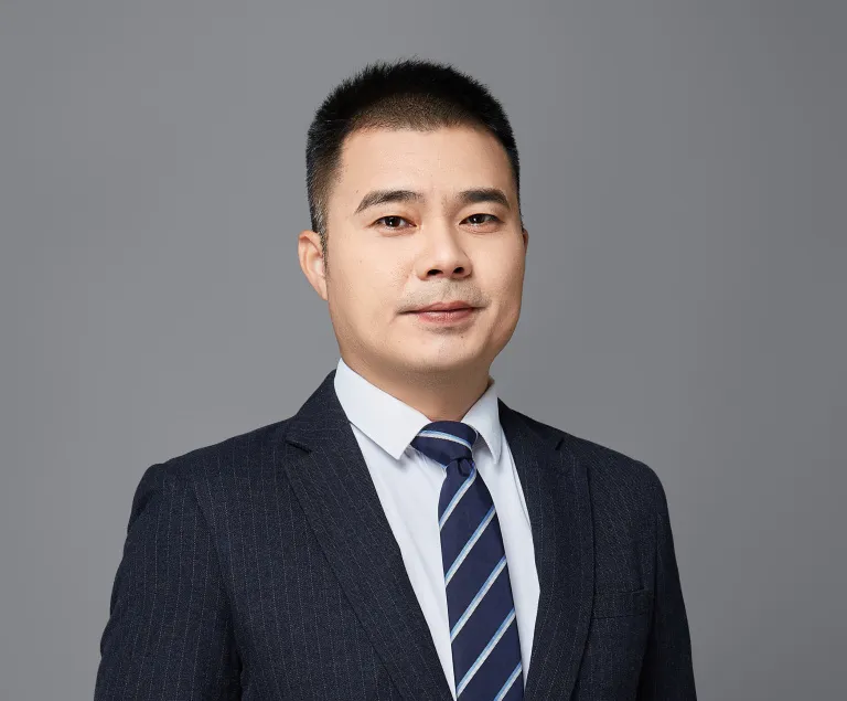 张方伟