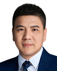 Yi Xiangming, Zhong Lun Law Firm