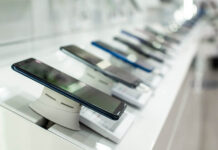 ?? ??? ?? 1? ?? ????? 3? ??? ?? Trio acts on Japan’s largest mobile retailer’s privatisation
