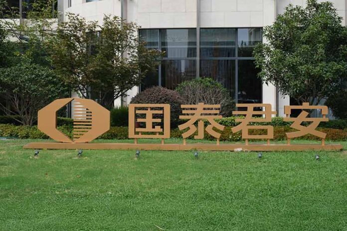 Duo steers Guotai Junan and Haitong Securities’ mega-merger Guotai Junan and Haitong Securities’ mega-merger