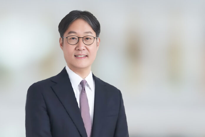 Cross-border-M&A-veteran-joins-Kim-&-Chang-with-his-team,-Sang-Jin-Han Sang Jin Han joins Kim & Chang