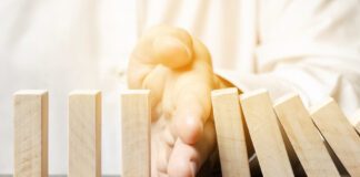 半导体行业并购接连终止:市场波动考验企业风险管理能力 市场波动考验企业风险管理能力