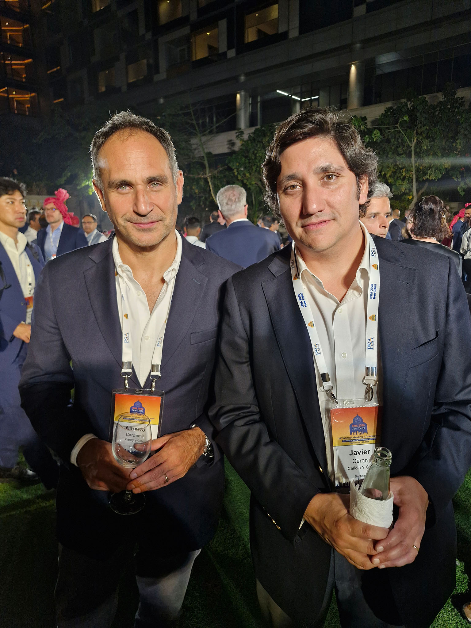 From left: Alberto Cardemil with Javier Cerón