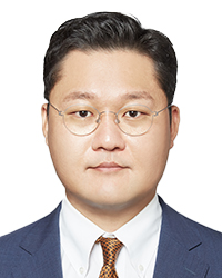Steve Minhoo Kim