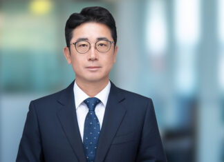 LIN recruits ex-Samsung Card GC amid ‘AI storm’ in Korea Jin Sung Jun Joins LIN