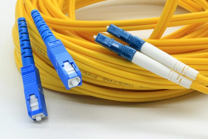 Firms assist optical transceiver maker Ligent’s HKD5.67bn IPO Ligent Technologies' HKEX listing