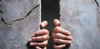 The AI data squeeze US-China AI Data Compliance